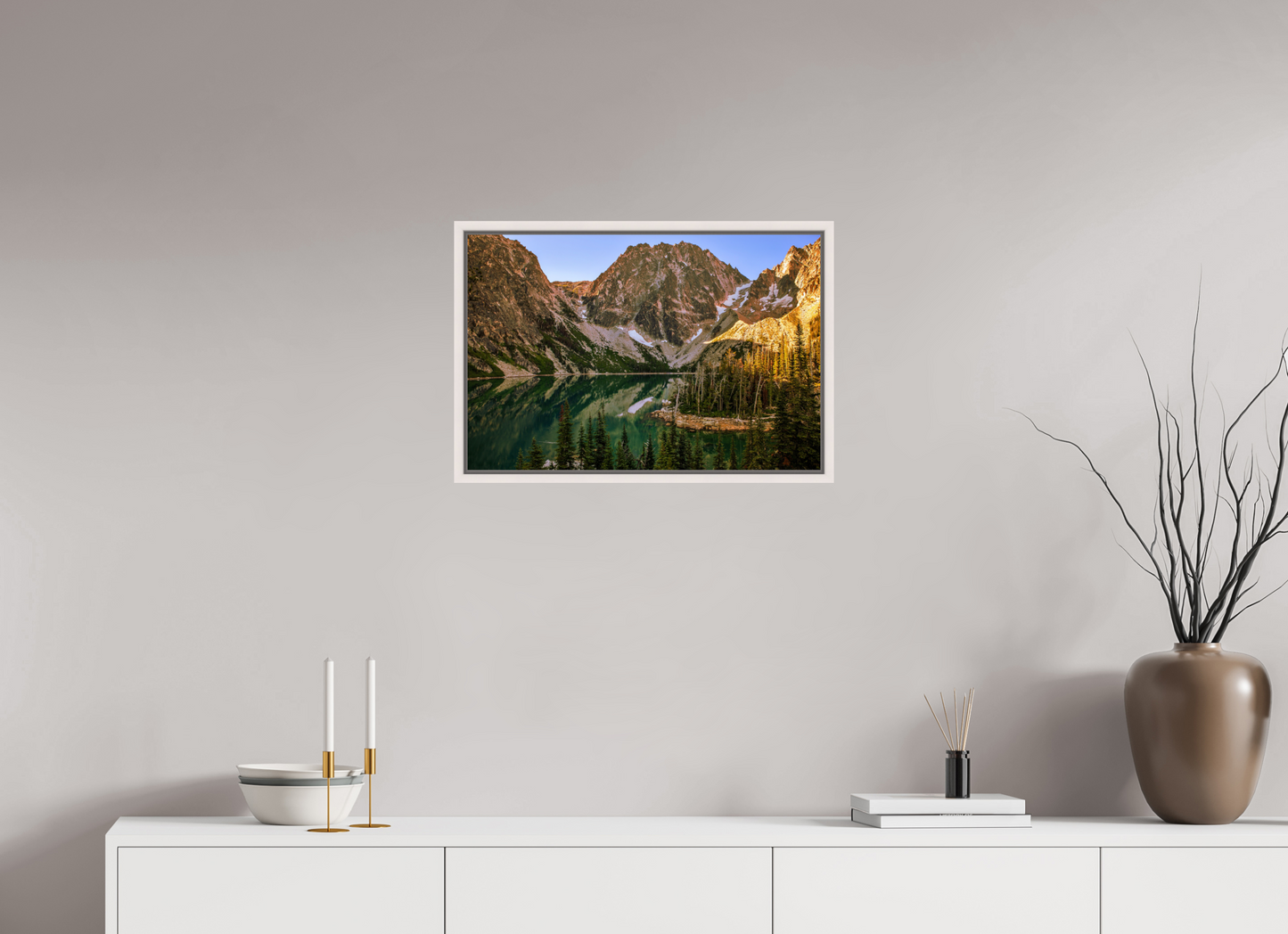 60 x 40 cm, White Frame Colchuck Lake