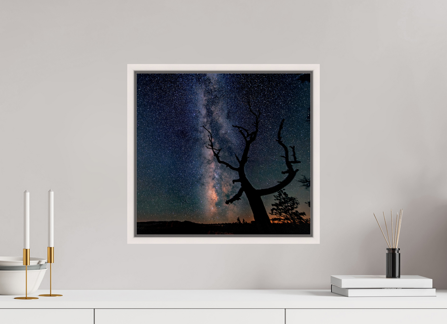 43.1 x 40 cm, White Frame Bryce Canyon Milky Way