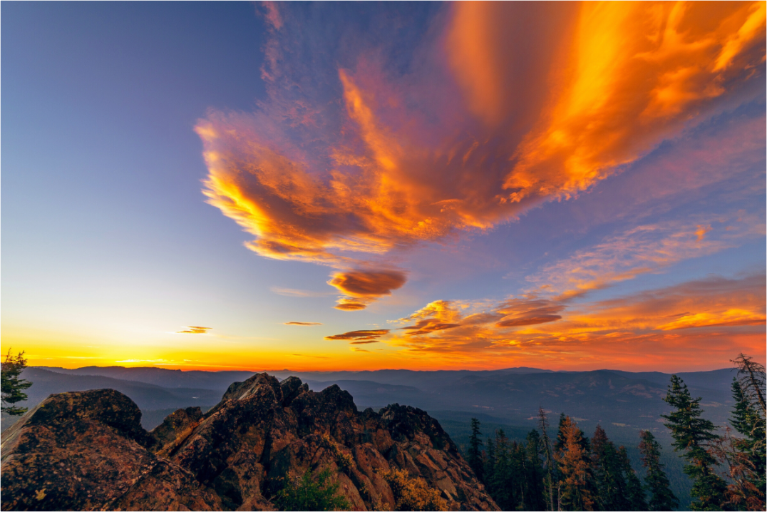 Main image Mills Peak Sunset