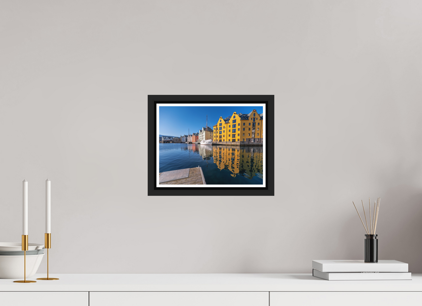 26.7 x 20 cm, Matt Black Frame Alesund reflections