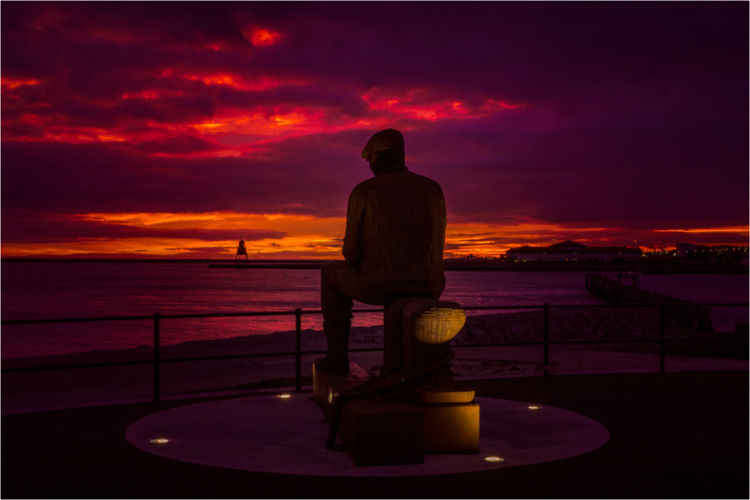 Main image Dawn at Fiddlers Green