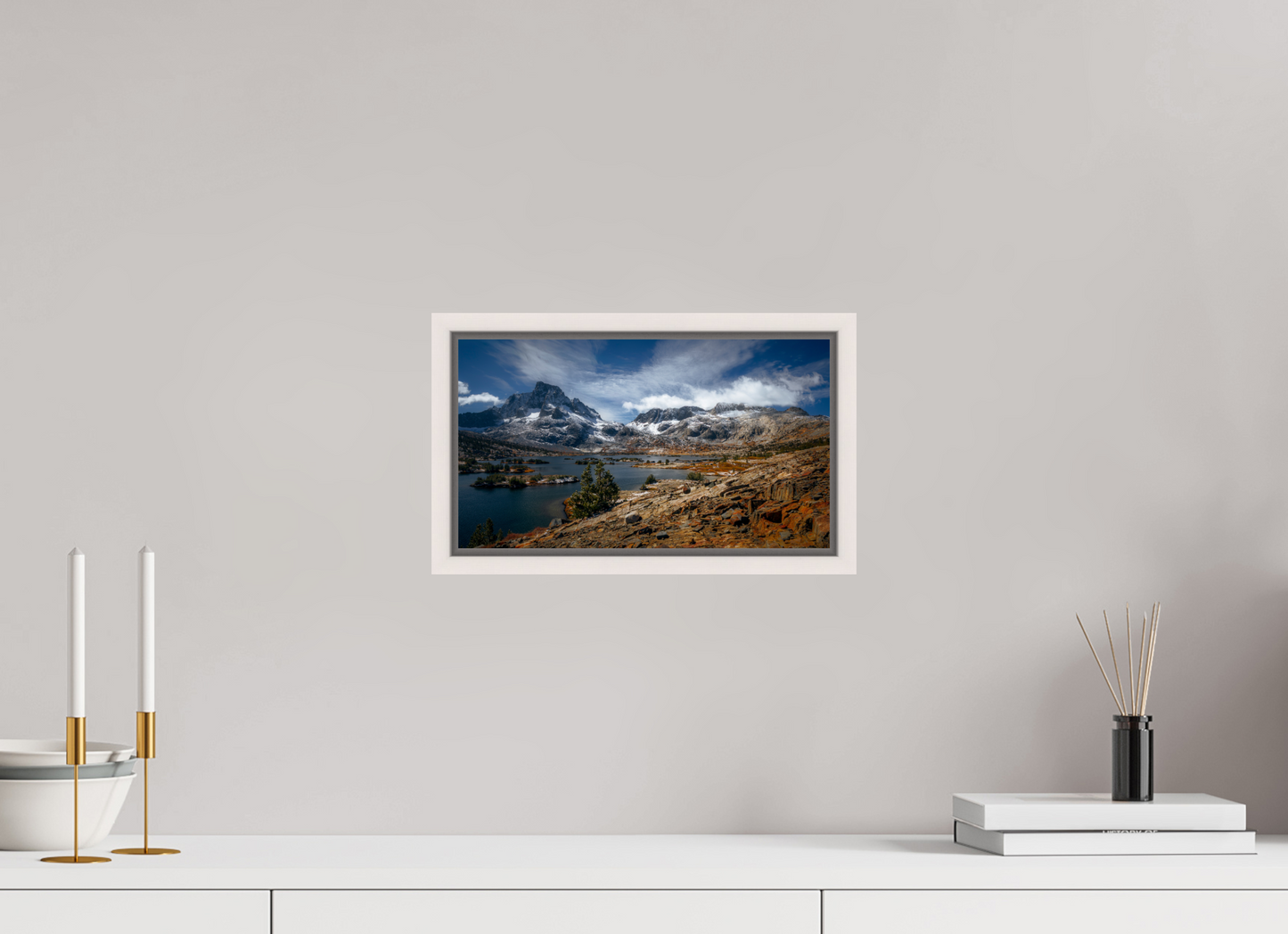 32 x 18 cm, White Frame 1000 Island Lake