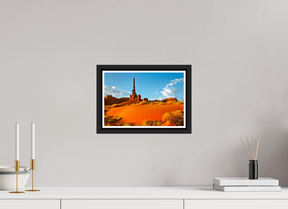 30 x 20 cm, Matt Black Frame The Totem Pole, Monument Valley