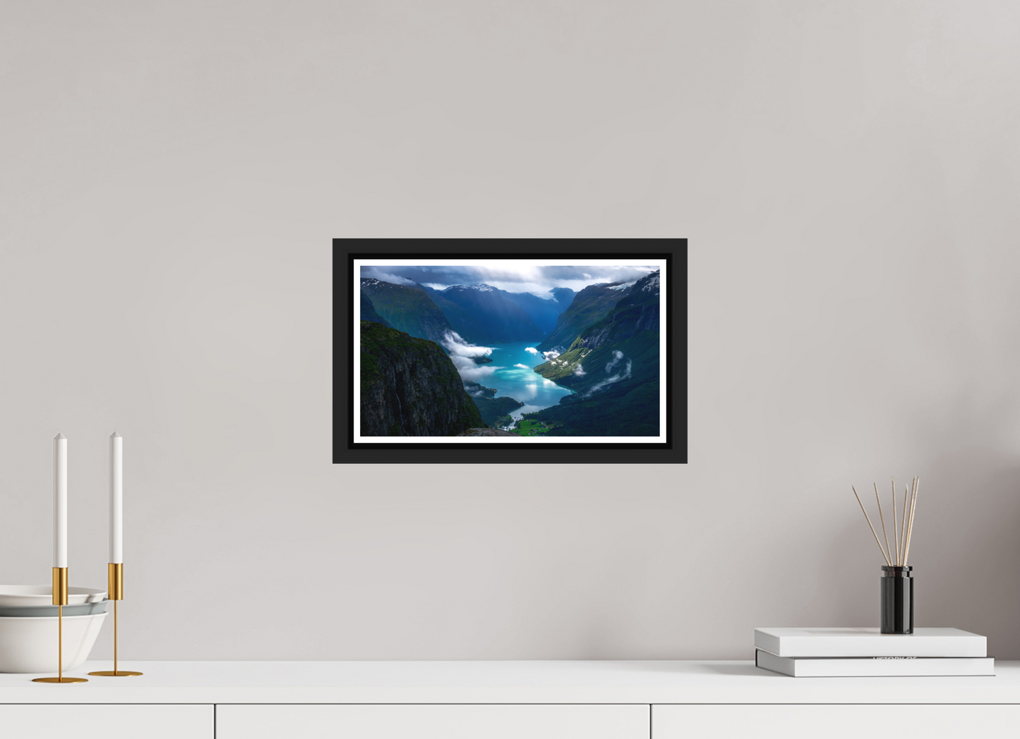 32 x 18 cm, Matt Black Frame Lovatnet Lake