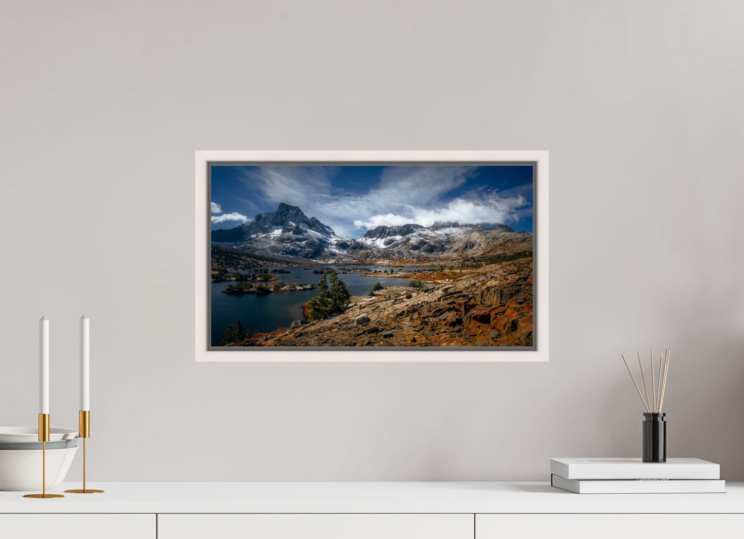 48 x 27 cm, White Frame 1000 Island Lake
