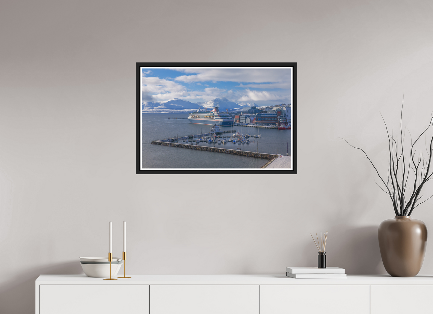 75 x 50 cm, Matt Black Frame Balmoral in Tromso