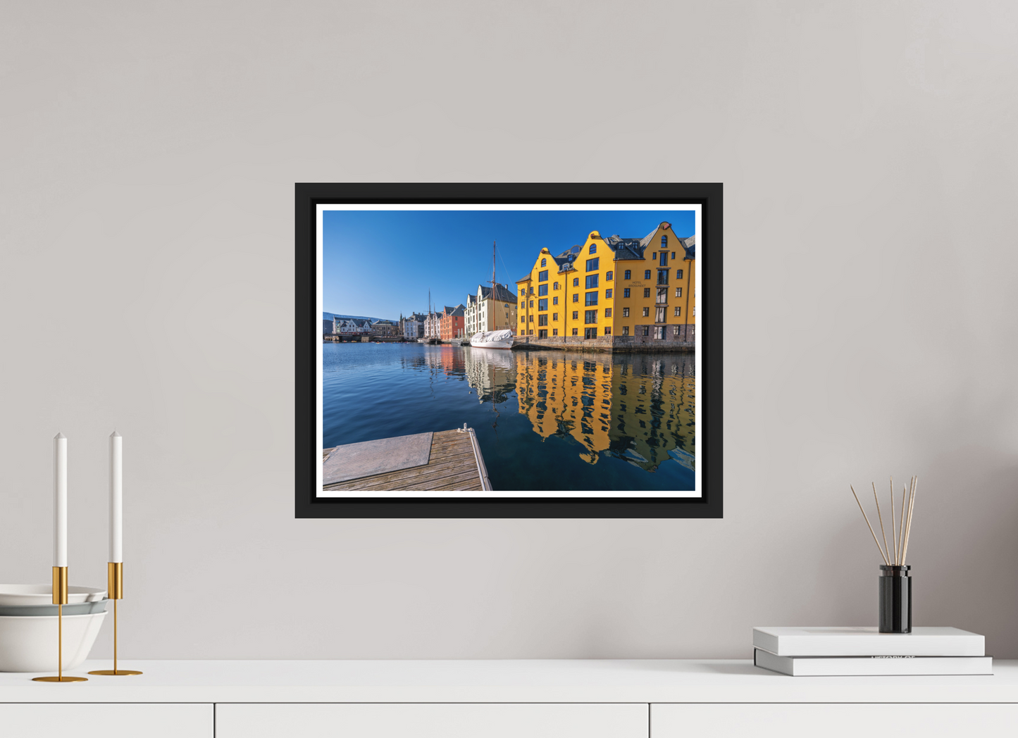 40 x 30 cm, Matt Black Frame Alesund reflections