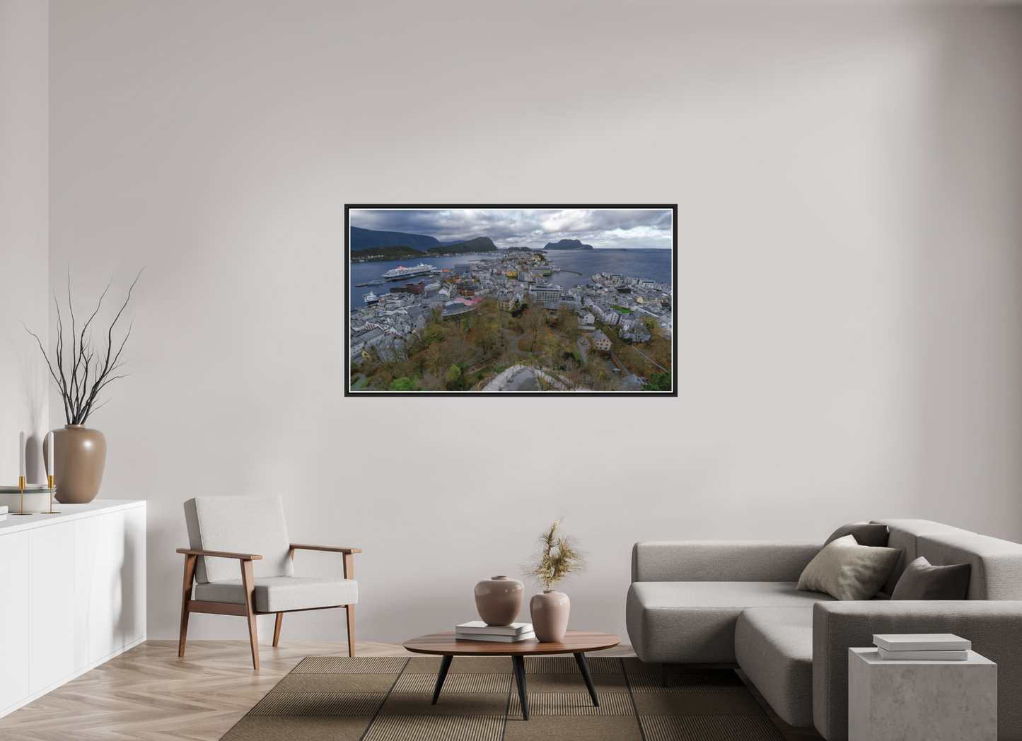 160 x 90 cm, Matt Black Frame Balmoral in Alesund