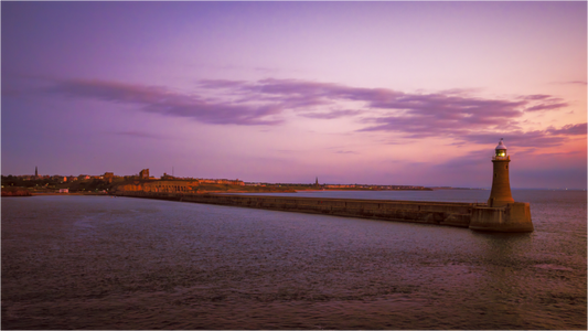 Main image Coming home