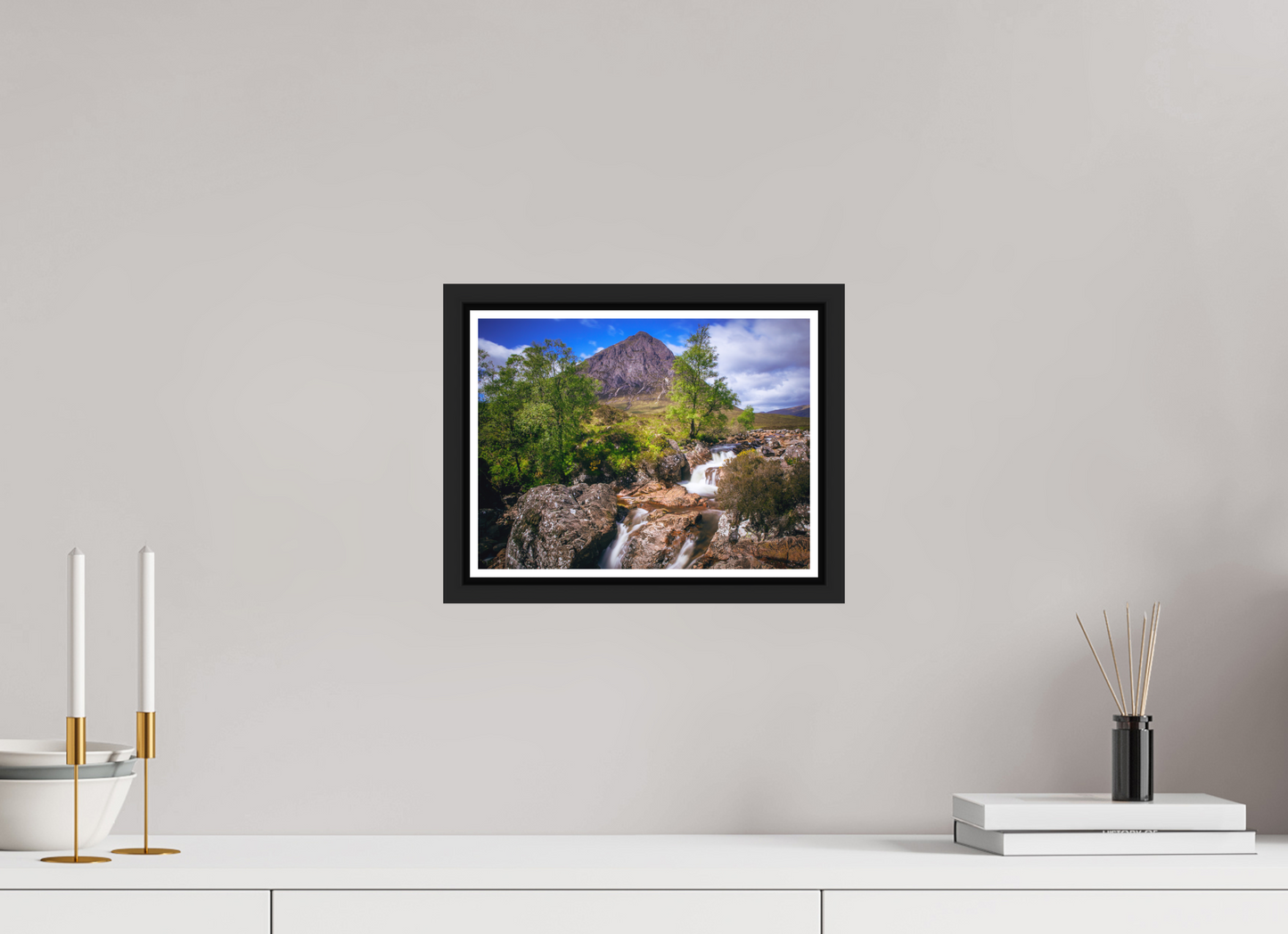 28 x 21 cm, Matt Black Frame Buachaille Etive Mòr