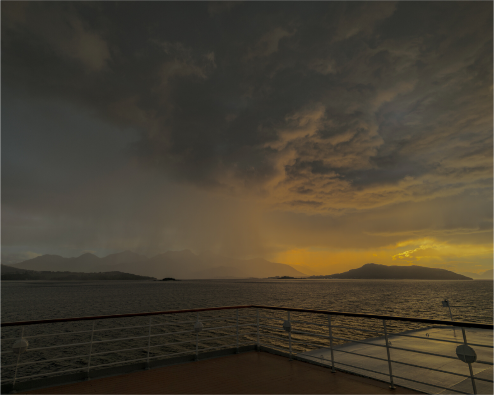 Main image Molde Squall