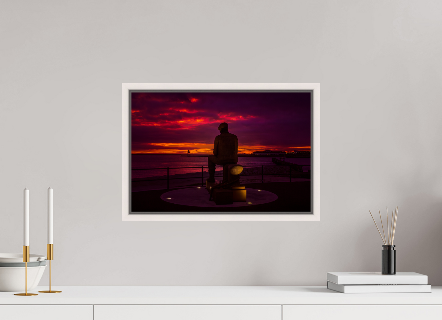 45 x 30 cm, White Frame Dawn at Fiddler's Green