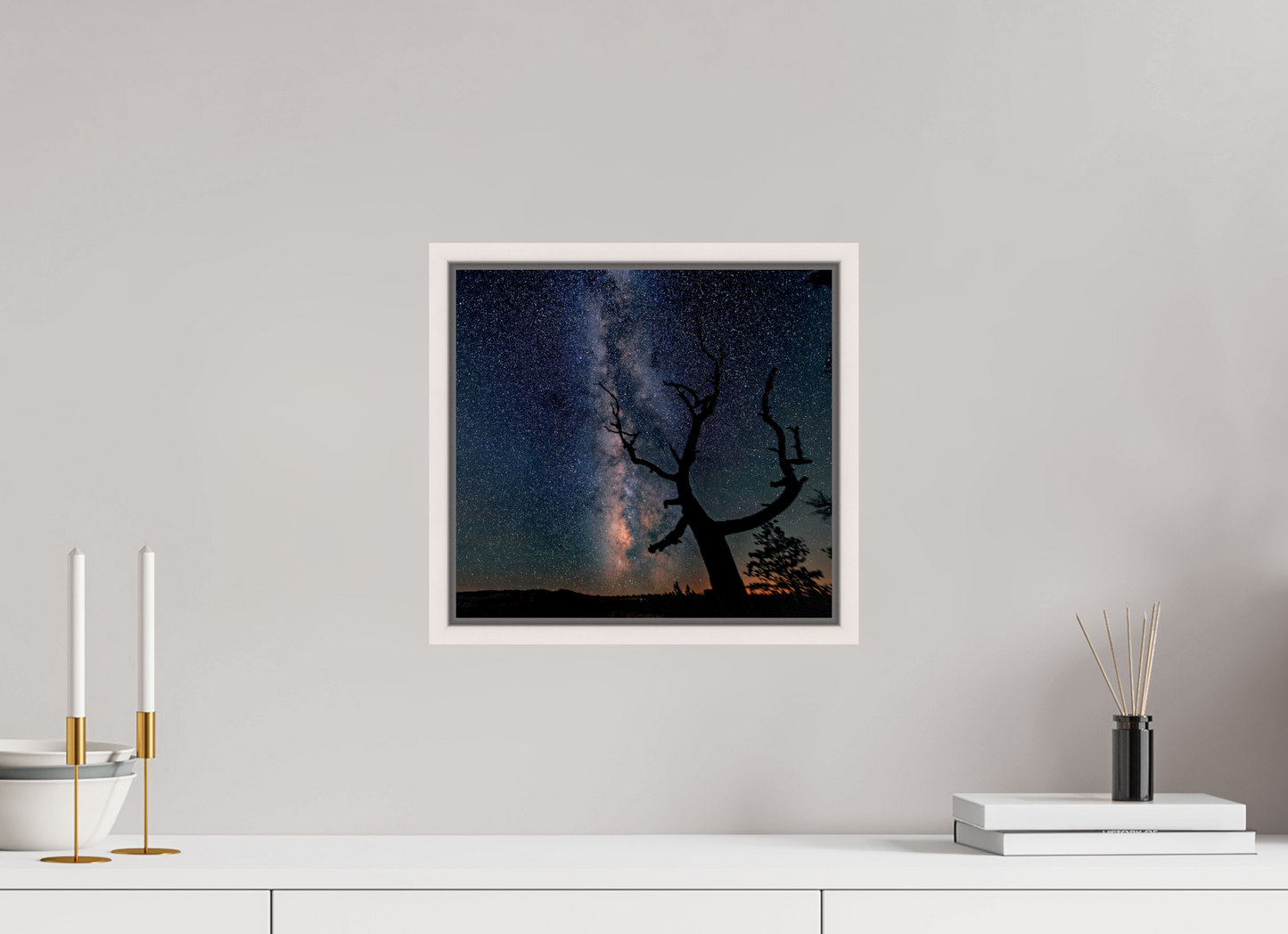 32.4 x 30 cm, White Frame Bryce Canyon Milky Way