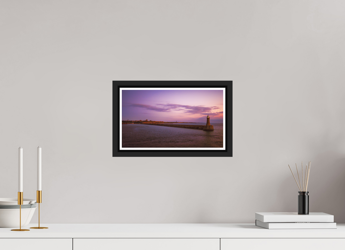 32 x 18 cm, Matt Black Frame Coming home